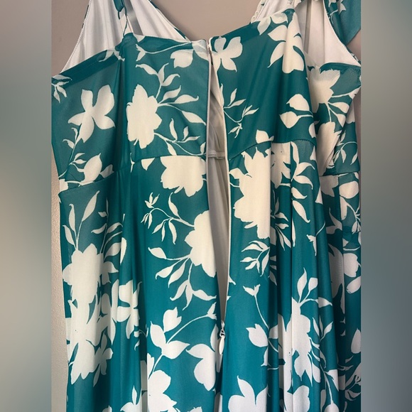 Torrid Floral Mesh Ruffle Tiered Surplice Midi Dress - Picture 9 of 11